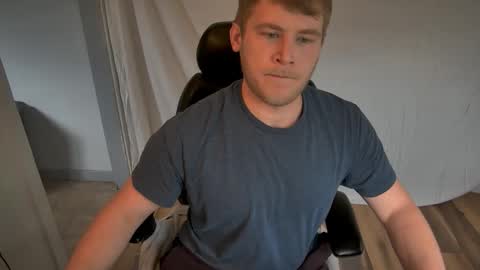 Snapshot of saltedsailor9 chatting on 11.12.25 SaltedSailor online show from 11.12.25