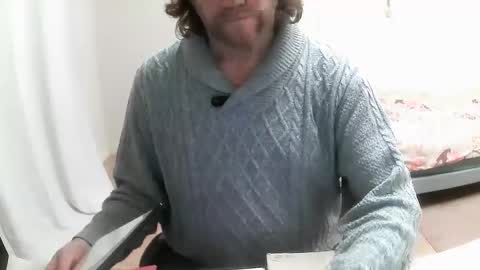 Snapshot of saltimbanquier chatting on 02.24.25 Saltimbanquier Salt ou Banquier online show from 02.24.25