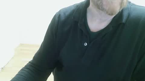 Snapshot of saltimbanquier chatting on 11.16.25 Saltimbanquier Salt ou Banquier online show from 11.16.25