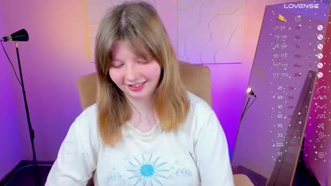 Snapshot of salut_love chatting on 01.25.25 Ruby online show from 01.25.25