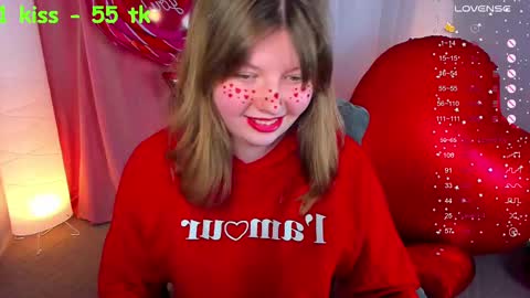 Snapshot of salut_love chatting on 02.15.25 Ruby online show from 02.15.25