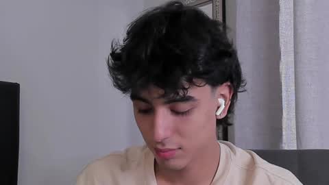 Snapshot of salvatore_monterey chatting on 01.19.25 salvatore online show from 01.19.25