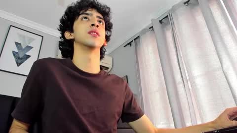 Snapshot of salvatore_monterey chatting on 02.20.25 salvatore online show from 02.20.25