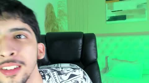 Snapshot of salvatore_monterey chatting on 09.08.25 salvatore online show from 09.08.25