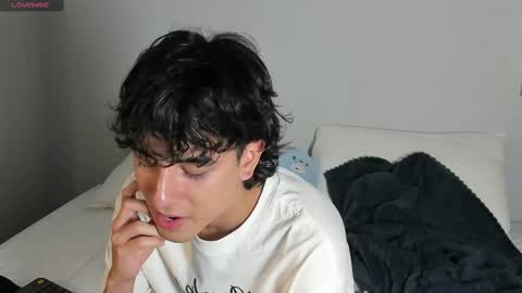 salvatore_montt online show from 02.12.25