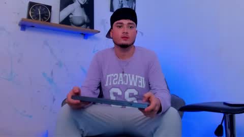 Snapshot of salvatore_muller chatting on 10.12.25 Salvatore  online show from 10.12.25