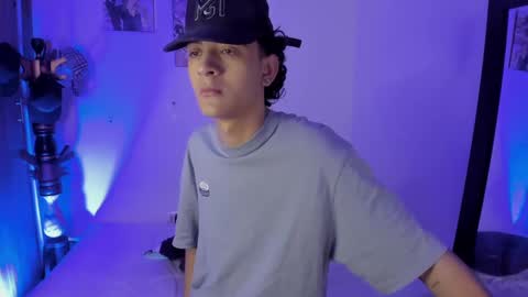 Snapshot of sam__cute chatting on 01.16.25 sam__cute online show from 01.16.25