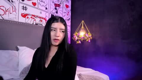 Snapshot of sam_collinss_ chatting on 10.16.25 Sam online show from 10.16.25
