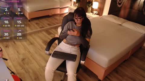 SAM MANSON online show from 11.24.25