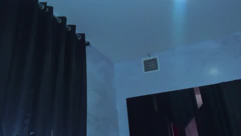 sam_naughty18 online show from 05.17.26