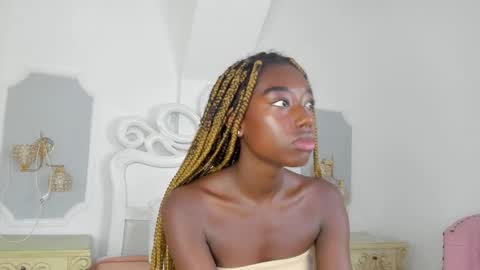 Snapshot of samantamarquez chatting on 02.02.25 Samanta online show from 02.02.25