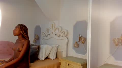 Snapshot of samantamarquez chatting on 02.06.25 Samanta online show from 02.06.25