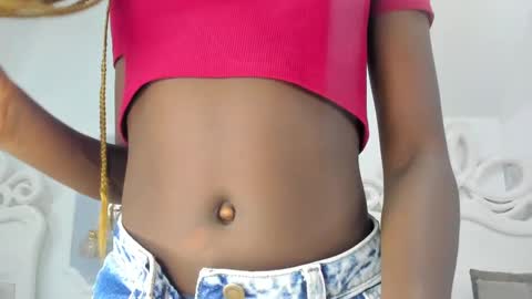 Snapshot of samantamarquez chatting on 02.12.25 Samanta online show from 02.12.25