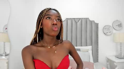 Snapshot of samantamarquez chatting on 09.17.25 Samanta online show from 09.17.25