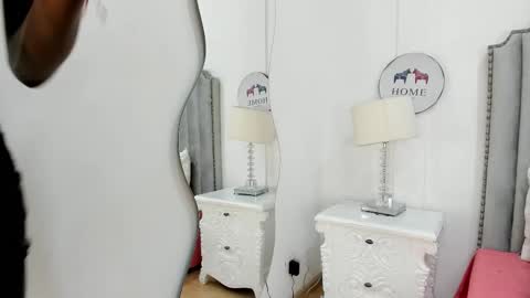 Snapshot of samantamarquez chatting on 09.24.25 Samanta online show from 09.24.25