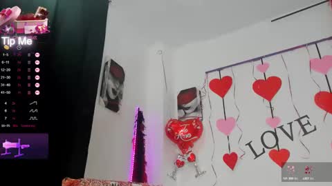 Snapshot of samantha__smile__ chatting on 02.15.25  Samanthasmile  online show from 02.15.25