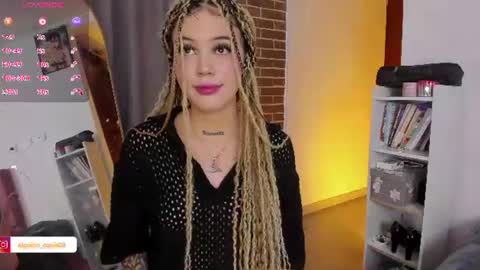 Snapshot of samantha_browwnn chatting on 06.19.26 samantha_browwnn online show from 06.19.26