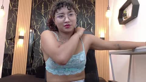 Snapshot of samantha_fox8 chatting on 05.30.26 online show from 05.30.26