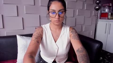 Snapshot of samantha_jadee chatting on 01.03.25 Samantha online show from 01.03.25