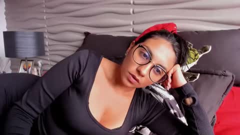 Snapshot of samantha_jadee chatting on 01.28.25 Samantha online show from 01.28.25