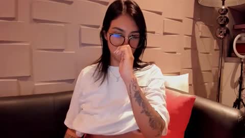 Snapshot of samantha_jadee chatting on 02.23.25 Samantha online show from 02.23.25