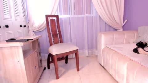 samantha_thompsoon online show from 11.10.25