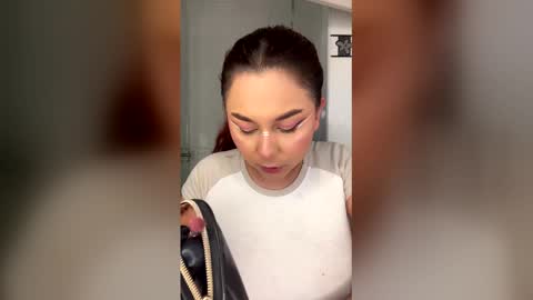 Snapshot of samanthaa_black chatting on 03.20.26 Sam online show from 03.20.26