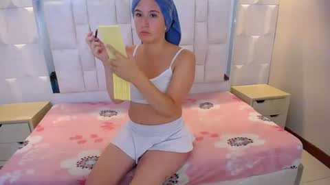 Snapshot of samanthaysantiagofon chatting on 07.19.26 Samantha Y Santigo online show from 07.19.26