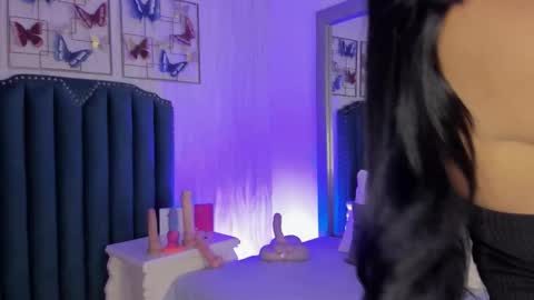 Samara Warren online show from 01.17.26