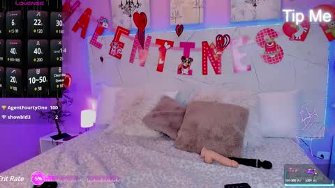 Snapshot of samaraeyes chatting on 02.20.25 -- -- online show from 02.20.25