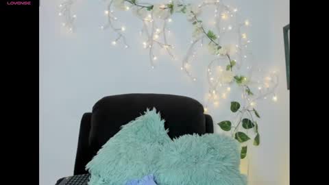 Snapshot of samarhagomez chatting on 12.26.24 Samarha Gomez online show from 12.26.24