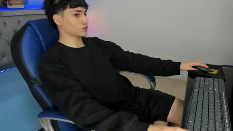 Snapshot of samblack_ chatting on 05.08.26 Sam online show from 05.08.26