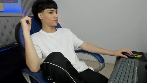 Snapshot of samblack_ chatting on 05.20.26 Sam online show from 05.20.26