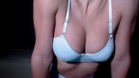 Sam Demia online show from 11.22.25