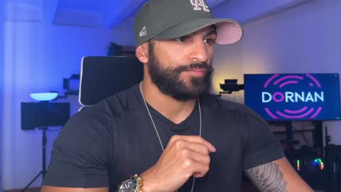 Snapshot of samdornan chatting on 12.16.24 Sam Dornan online show from 12.16.24