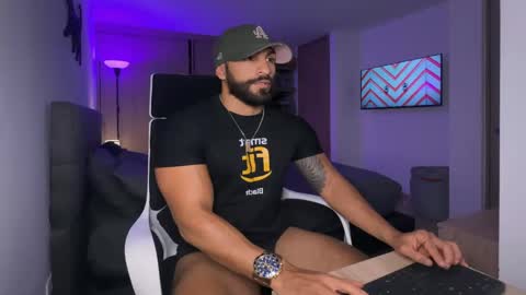 Snapshot of samdornan chatting on 01.20.25 Sam Dornan online show from 01.20.25