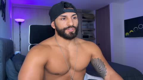 Snapshot of samdornan chatting on 01.20.25 Sam Dornan online show from 01.20.25