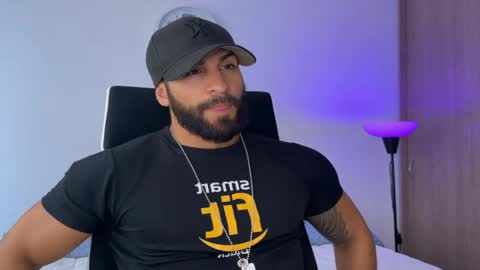 Snapshot of samdornan chatting on 01.29.25 Sam Dornan online show from 01.29.25