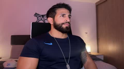 Snapshot of samdornan chatting on 03.02.25 Sam Dornan online show from 03.02.25