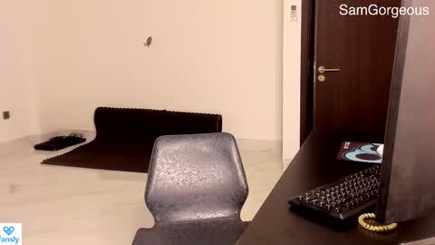 Snapshot of samgorgeous chatting on 02.19.25 Fansly - Top4fans online show from 02.19.25