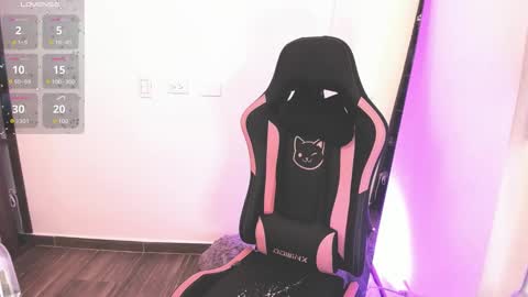 samiacooper25 online show from 09.13.25