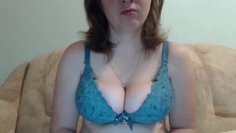 Snapshot of samiliya chatting on 12.10.24 samiliya online show from 12.10.24