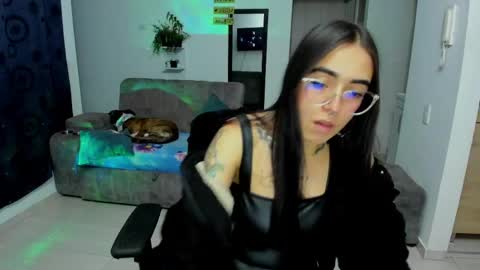 Snapshot of samismith77 chatting on 05.19.26 SARA online show from 05.19.26