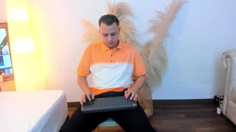 Snapshot of samjoness_ chatting on 02.17.26 Sam online show from 02.17.26