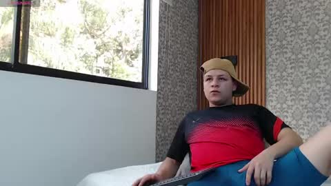 Snapshot of samjoness_ chatting on 03.07.26 Sam online show from 03.07.26