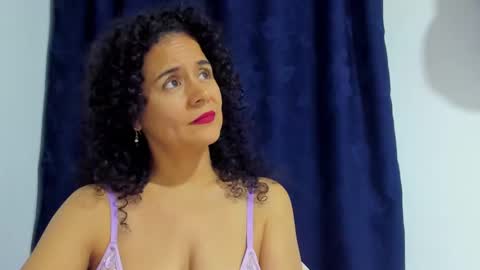 Snapshot of samm_hoti chatting on 12.13.24 sam online show from 12.13.24