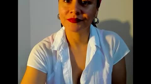 Snapshot of samm_hoti chatting on 03.06.25 sam online show from 03.06.25