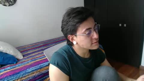 Snapshot of samm_ritch chatting on 02.04.25 Samy online show from 02.04.25