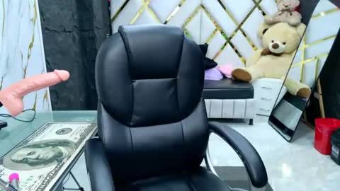 Luisa online show from 03.18.26