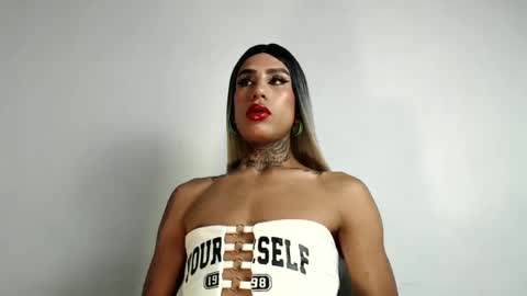 Snapshot of sammy_exotic chatting on 09.30.25 sammy_exotic online show from 09.30.25